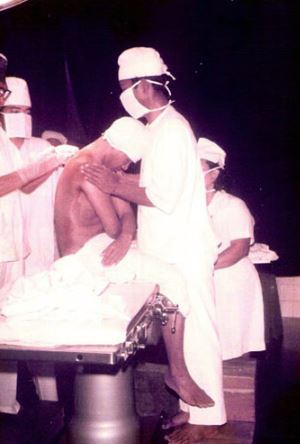 Sejarah Bedah Torak thoractomy under local anaesthesia 19