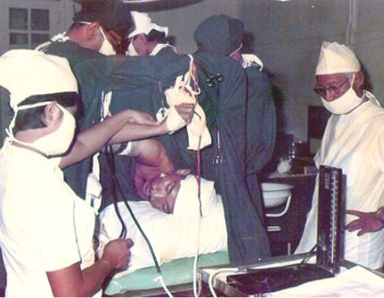 Sejarah Bedah Torak thoractomy under local anaesthesia 28